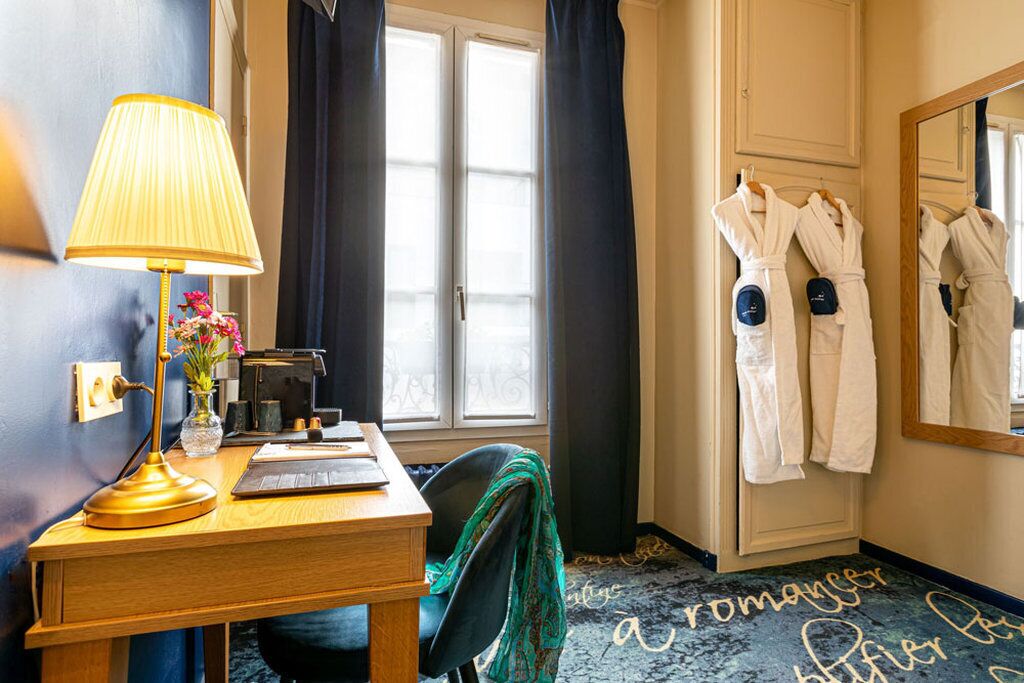 Photo - Hotel Romance Malesherbes by Patrick Hayat