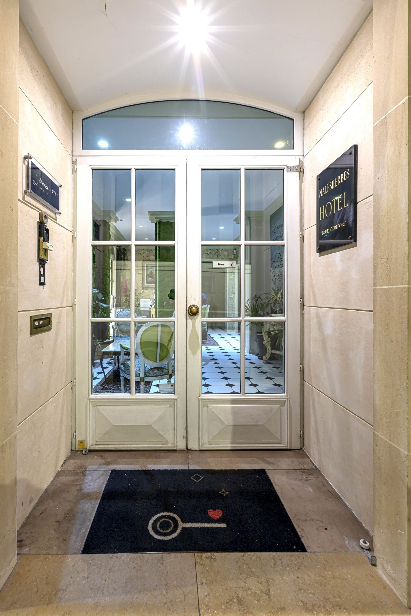 Photo - Hotel Romance Malesherbes by Patrick Hayat