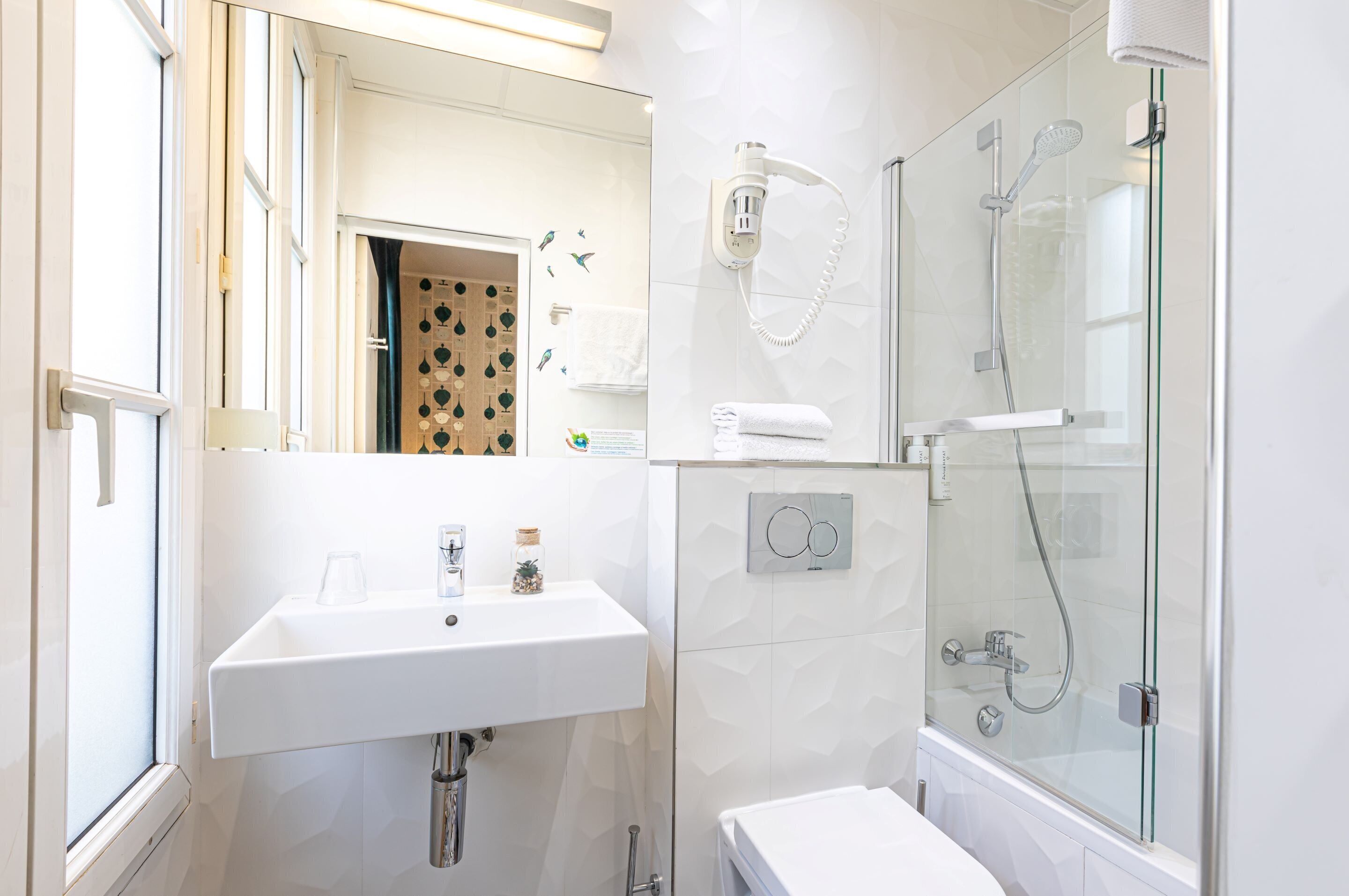 Photo - Hotel Romance Malesherbes by Patrick Hayat