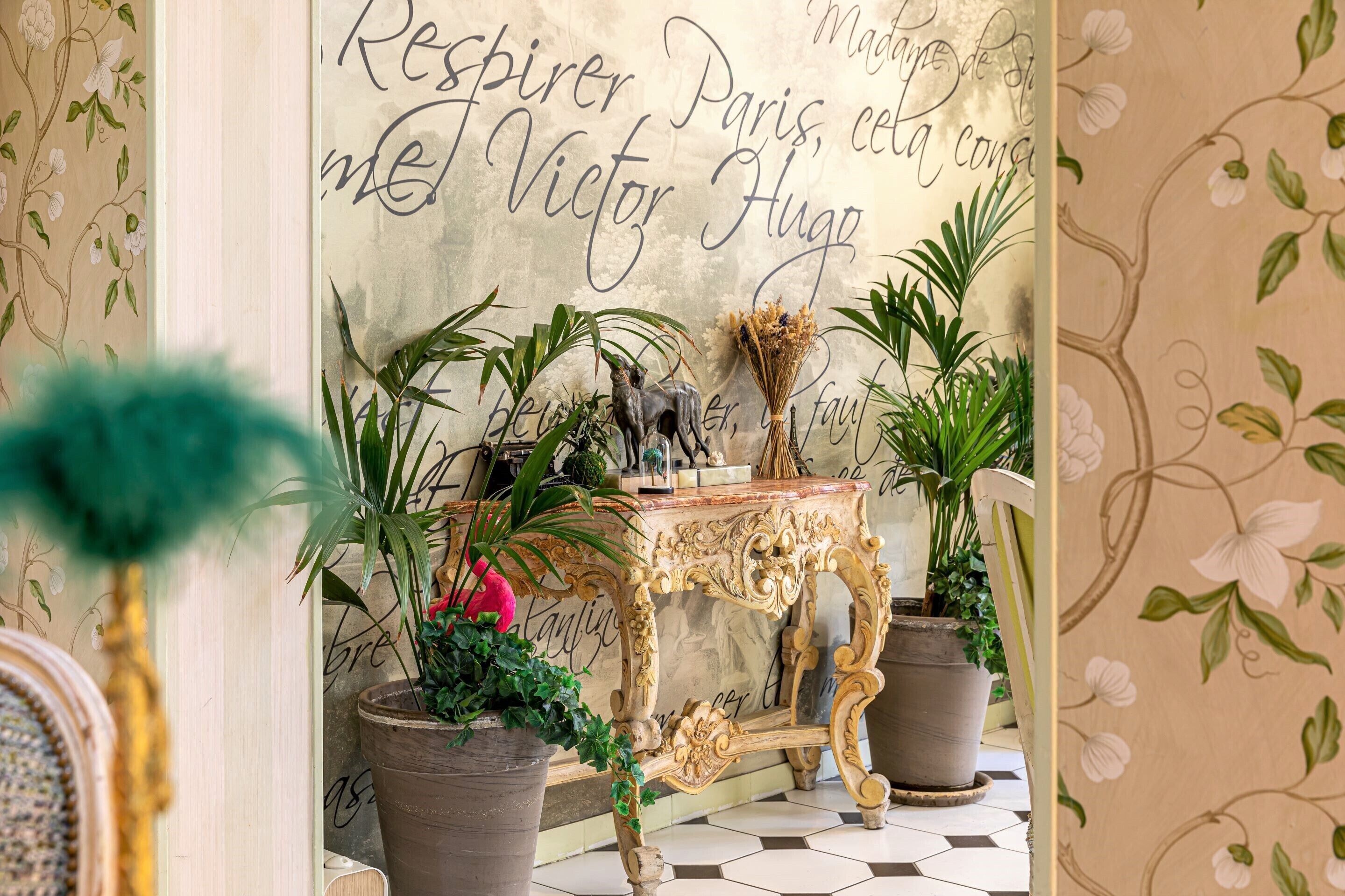 Photo - Hotel Romance Malesherbes by Patrick Hayat