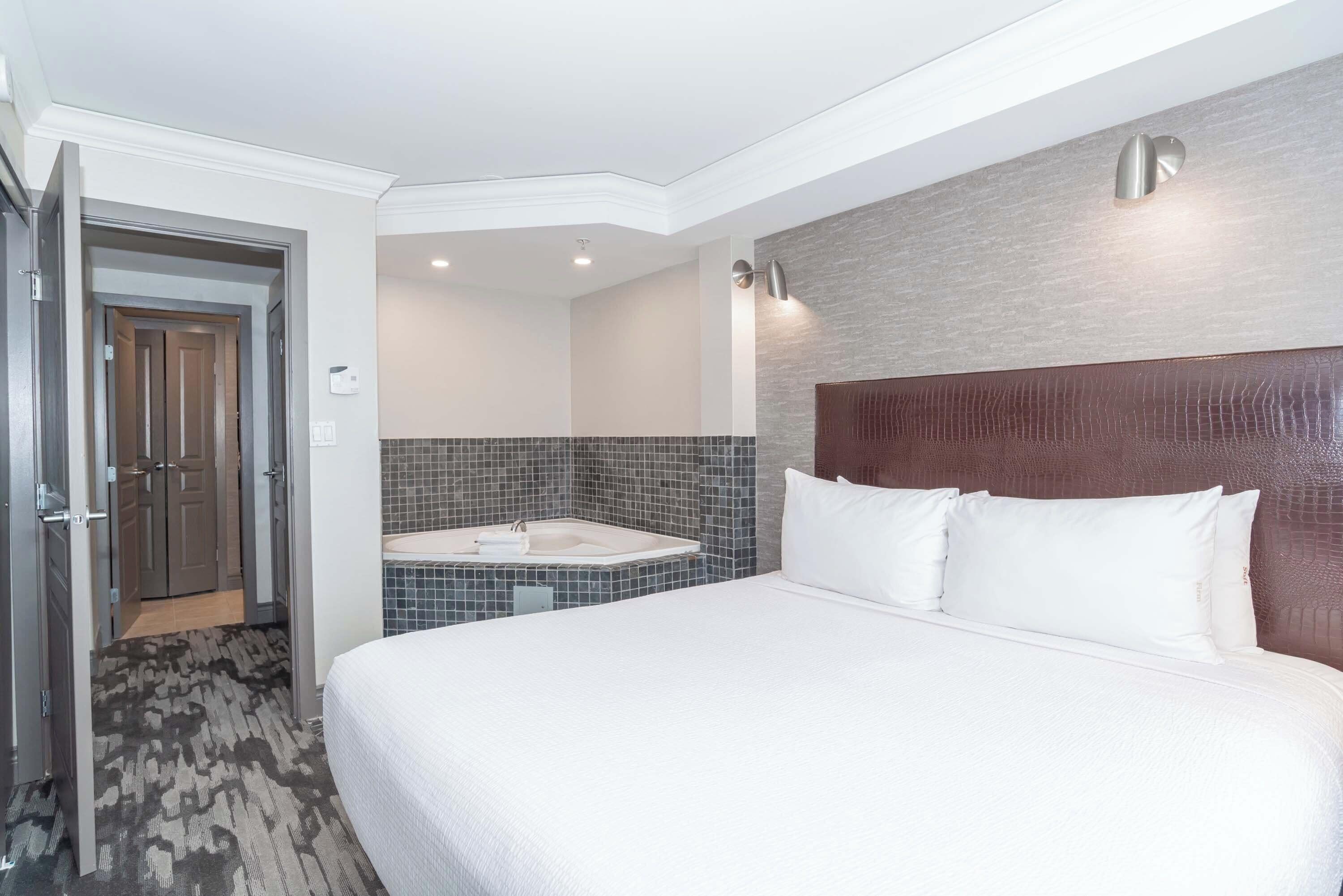 Photo - Sandman Signature Toronto Airport Hotel