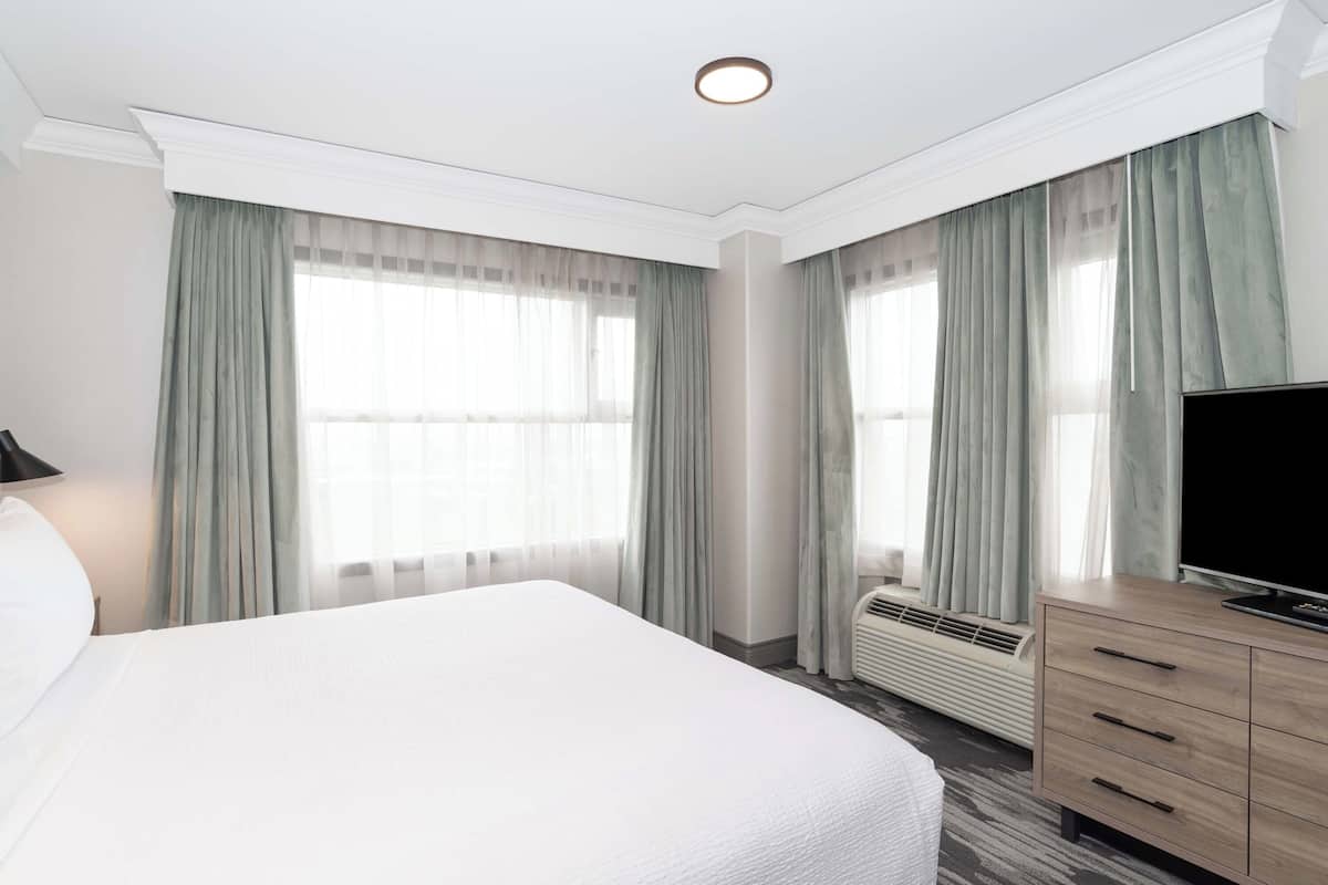 Standard Suite, 1 King Bed with Sofa bed, Kitchenette | 1 bedroom, premium bedding, in-room safe, desk
