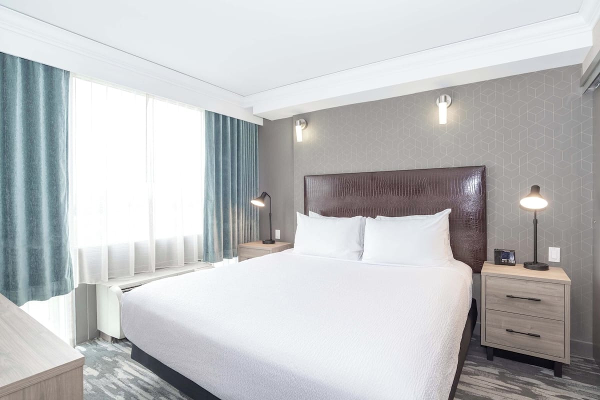 Standard Suite, 1 King Bed, Kitchen (Washer Dryer) | 1 bedroom, premium bedding, in-room safe, desk