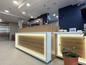 Reception - Microtel Inn & Suites by Wyndham Culpeper (Culpeper)