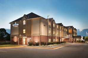 Exterior - Microtel Inn & Suites by Wyndham Culpeper (Culpeper)