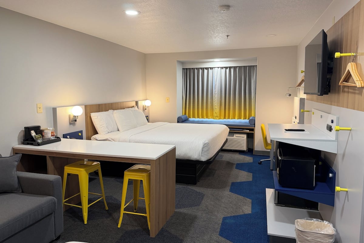 Desk, iron/ironing board, free cots/infant beds, free WiFi