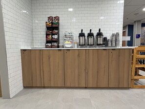 فطور أوروبي مجانًا يوميًا
