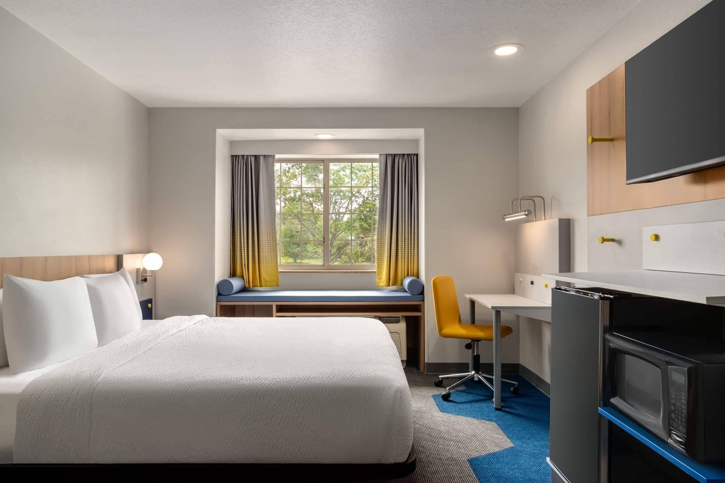 1 King Bed, Mobility Accessible Studio Suite, Non-Smoking | Desk, iron/ironing board, free cribs/infant beds, free WiFi