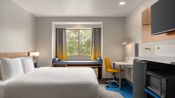 1 King Bed, Mobility Accessible Studio Suite, Non-Smoking | Desk, iron/ironing board, free cribs/infant beds, free WiFi
