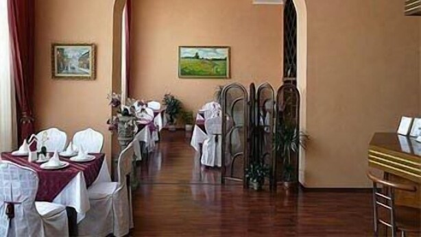 Unclassified image, 1 of 36, button - Hotel European (Dnipro)