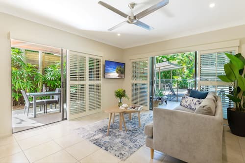 Shantara Apartment – Pool Private Deck Access Jacuzzi (Adults Only Resort) | Living area