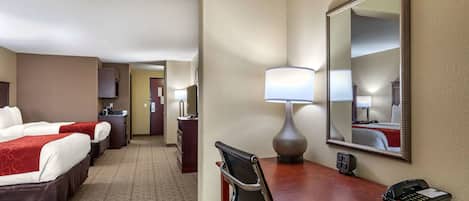 Dundyner, senger med overmadrass, individuelt innredet og skrivebord