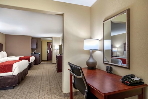 Comfort Suites Ennis
