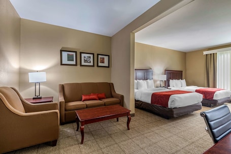 Cubrecamas, colchones con pillow-top, muebles diferentes y escritorio