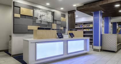 Holiday Inn Express Hotel & Suites Macon-West by IHG