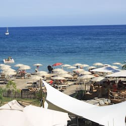 Private beach, sun loungers, beach umbrellas, beach towels