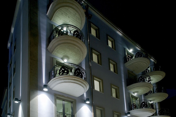 Front of property - evening/night