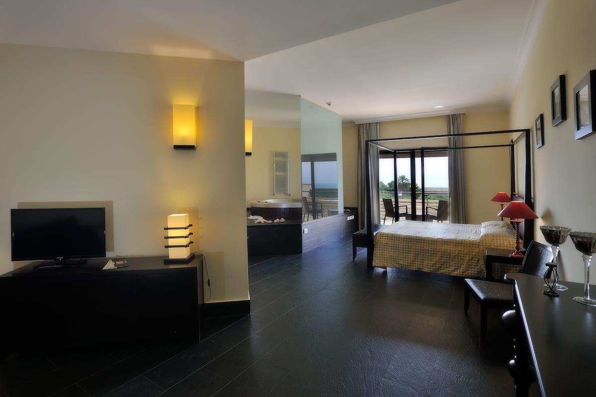 1 bedroom, minibar, in-room safe, soundproofing