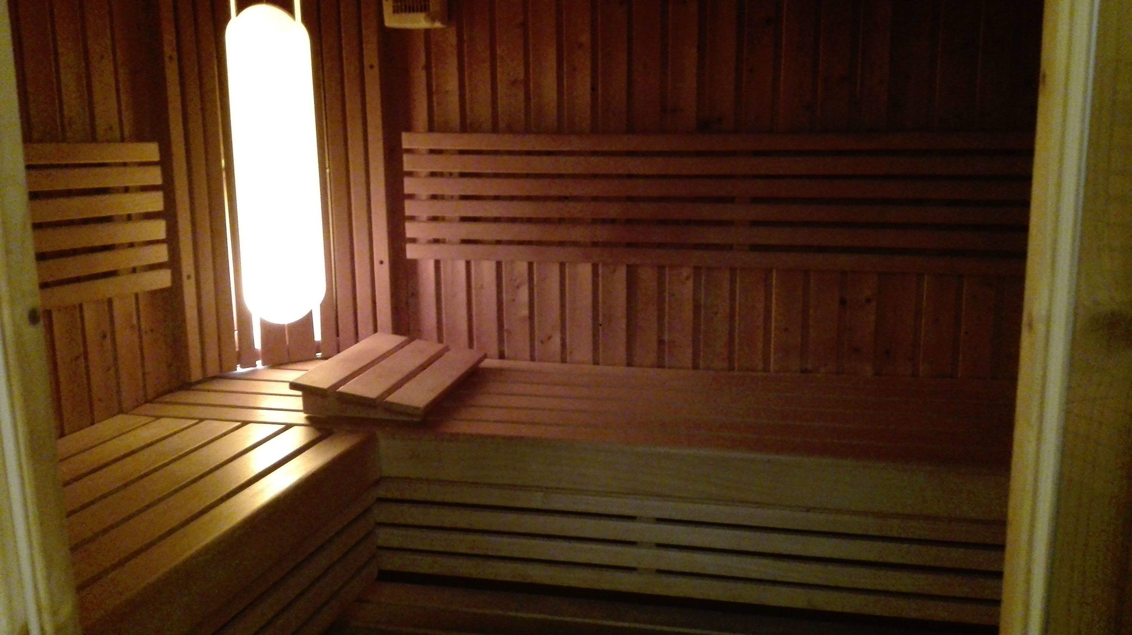 Phòng xông hơi sauna