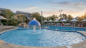 Indoor pool, outdoor pool
