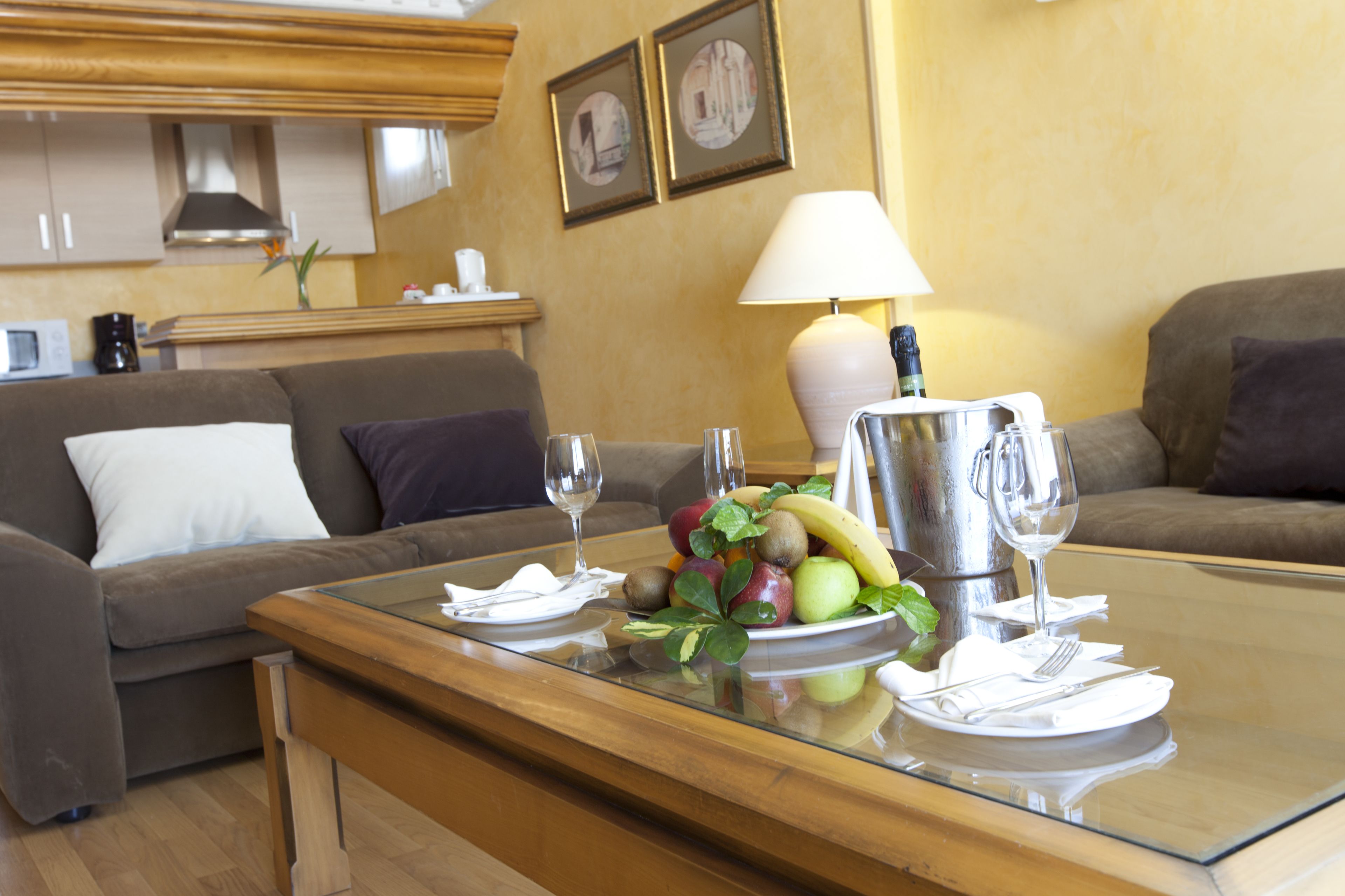 presidential suite, private pool | living room