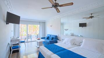 Minibar, bureau, Wi-Fi gratuit, draps fournis