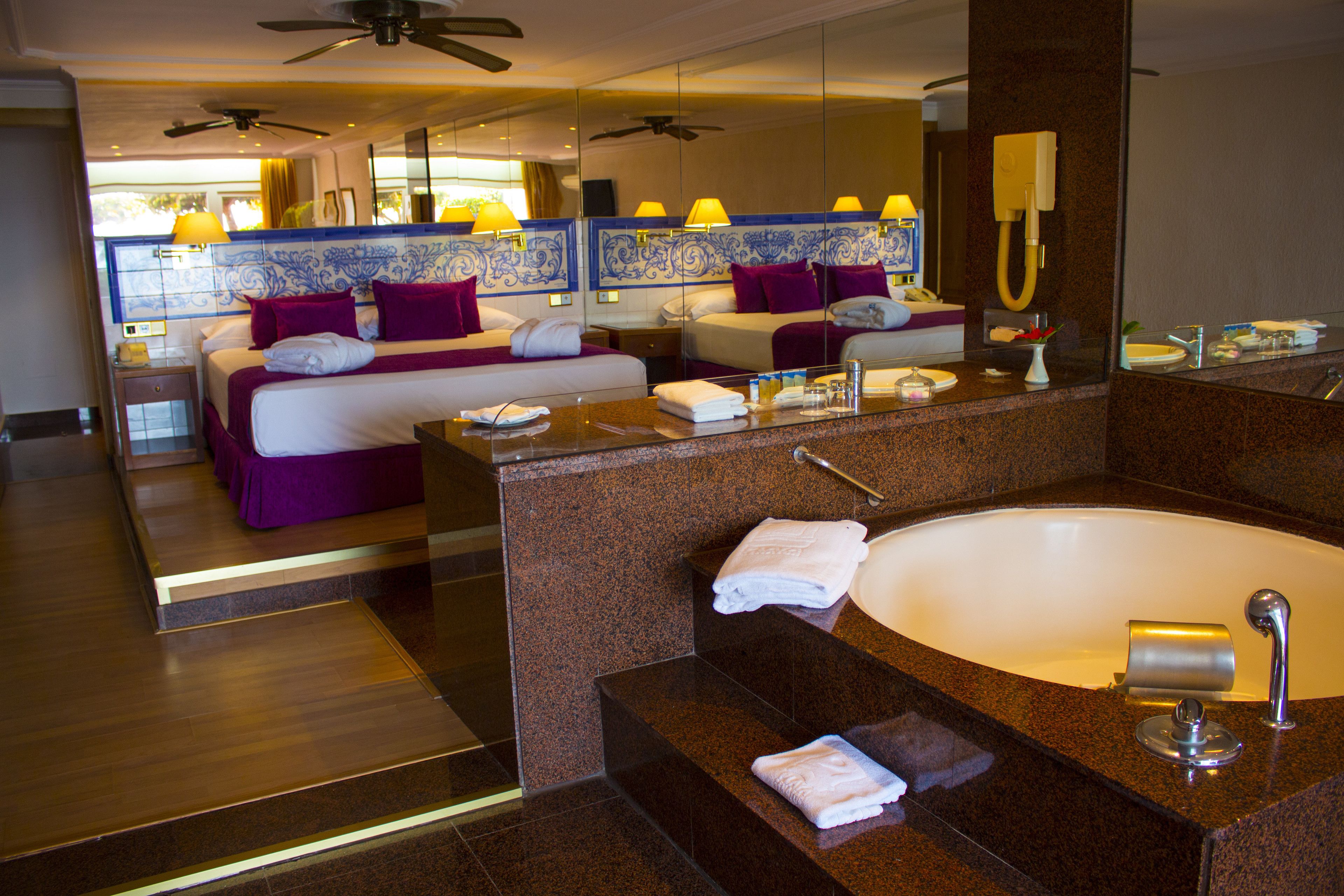 suite (playa) | minibar, desk, free wifi, bed sheets