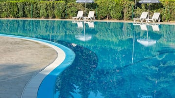 Indoor pool, outdoor pool