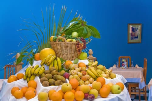 Buffet déjeuner servi tous les jours en supplément