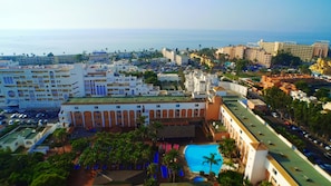 Habitación doble superior, en el área del jardín | Vista al jardín