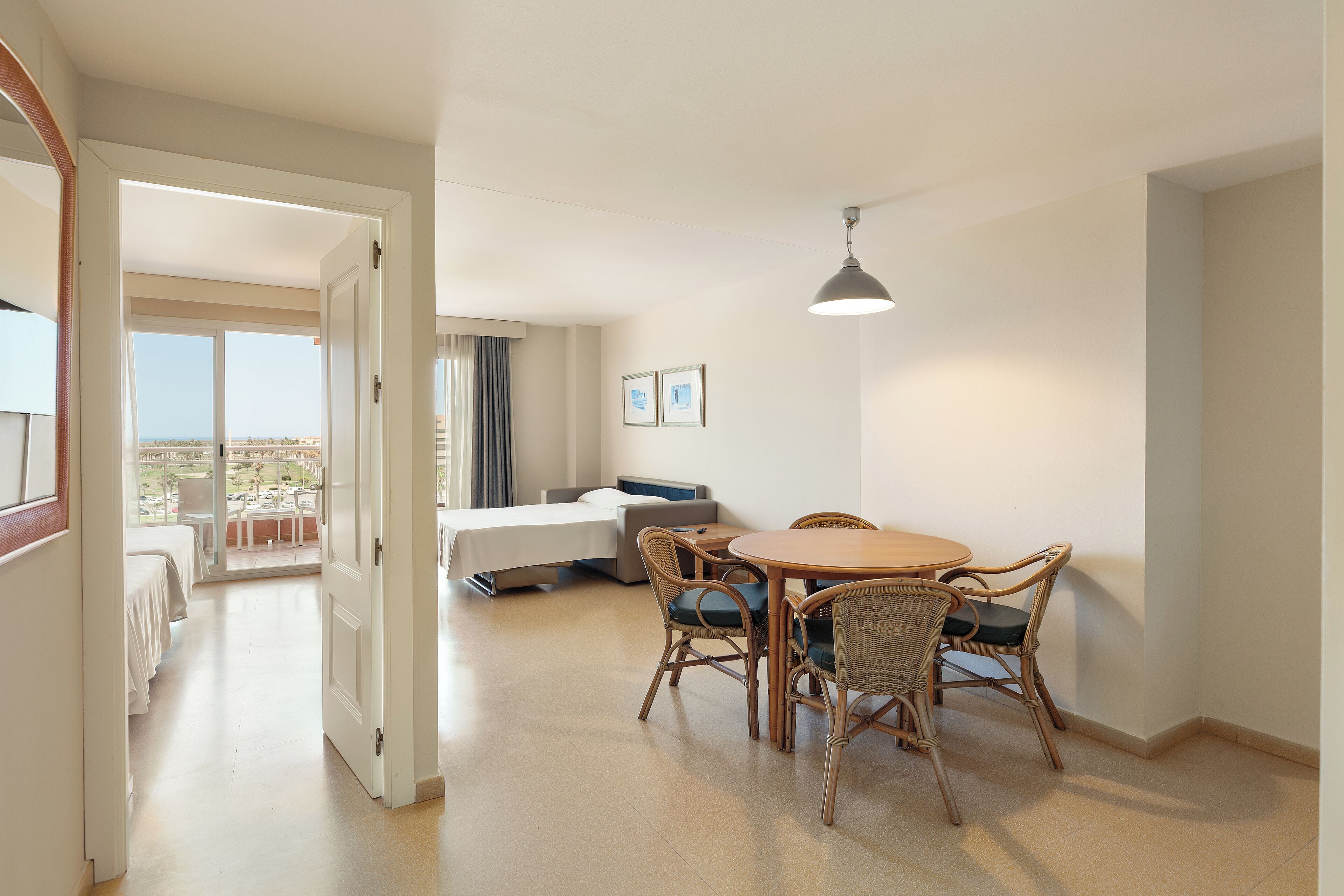 1 bedroom, minibar, in-room safe, free wifi