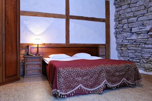 Hypo-allergenic bedding, minibar, in-room safe, desk - St. Olav Hotel (Tallinn)