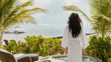 Chambre Signature | Literie hypoallergénique, couette en duvet d'oie, surmatelas