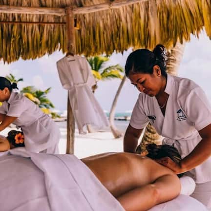 Couples treatment rooms, body treatments, aromatherapy