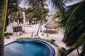 Seafront Luxury Villa | Hypo-allergenic bedding, down comforters, pillowtop beds, in-room safe