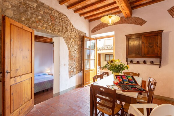 In-room safe, iron/ironing board, bed sheets - Fattoria Montignana (San Casciano in Val di Pesa)