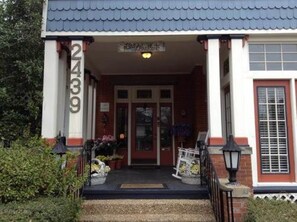 Property entrance - 2439 Fairfield (Shreveport)