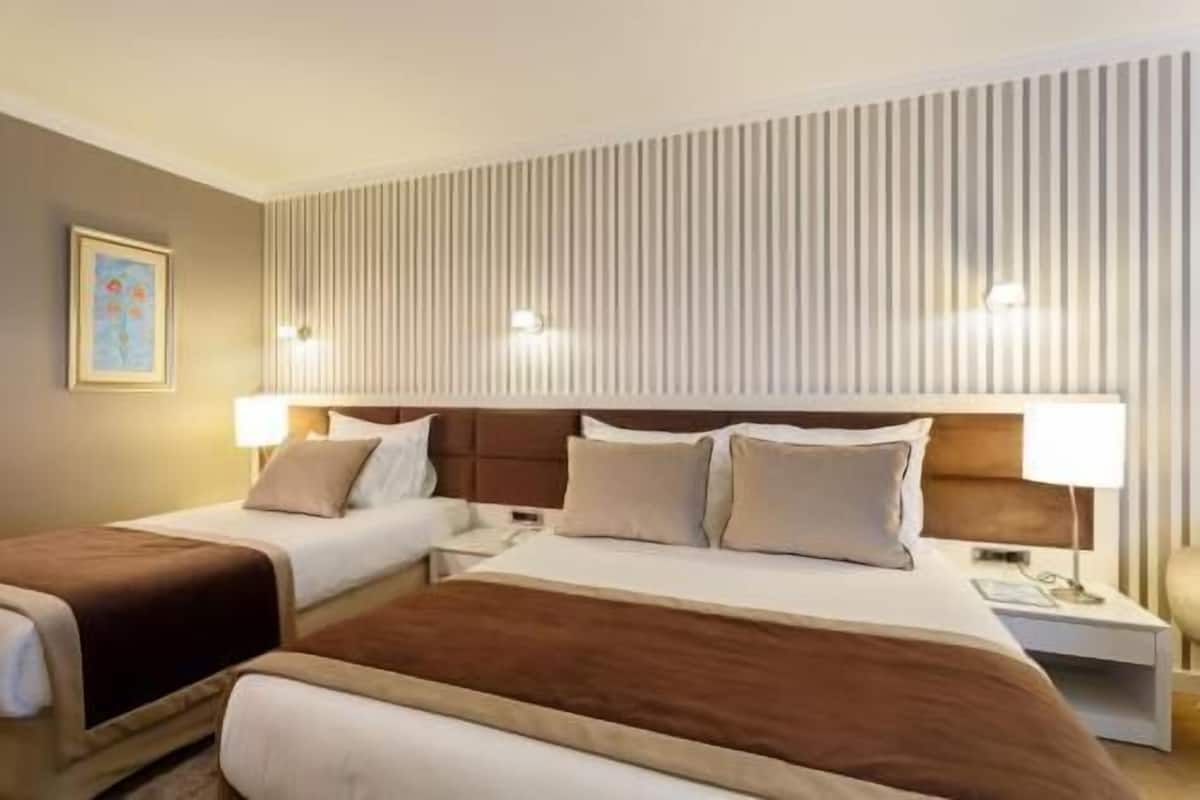 Minibar, safe på rommet, blendingsgardiner og lydisolert