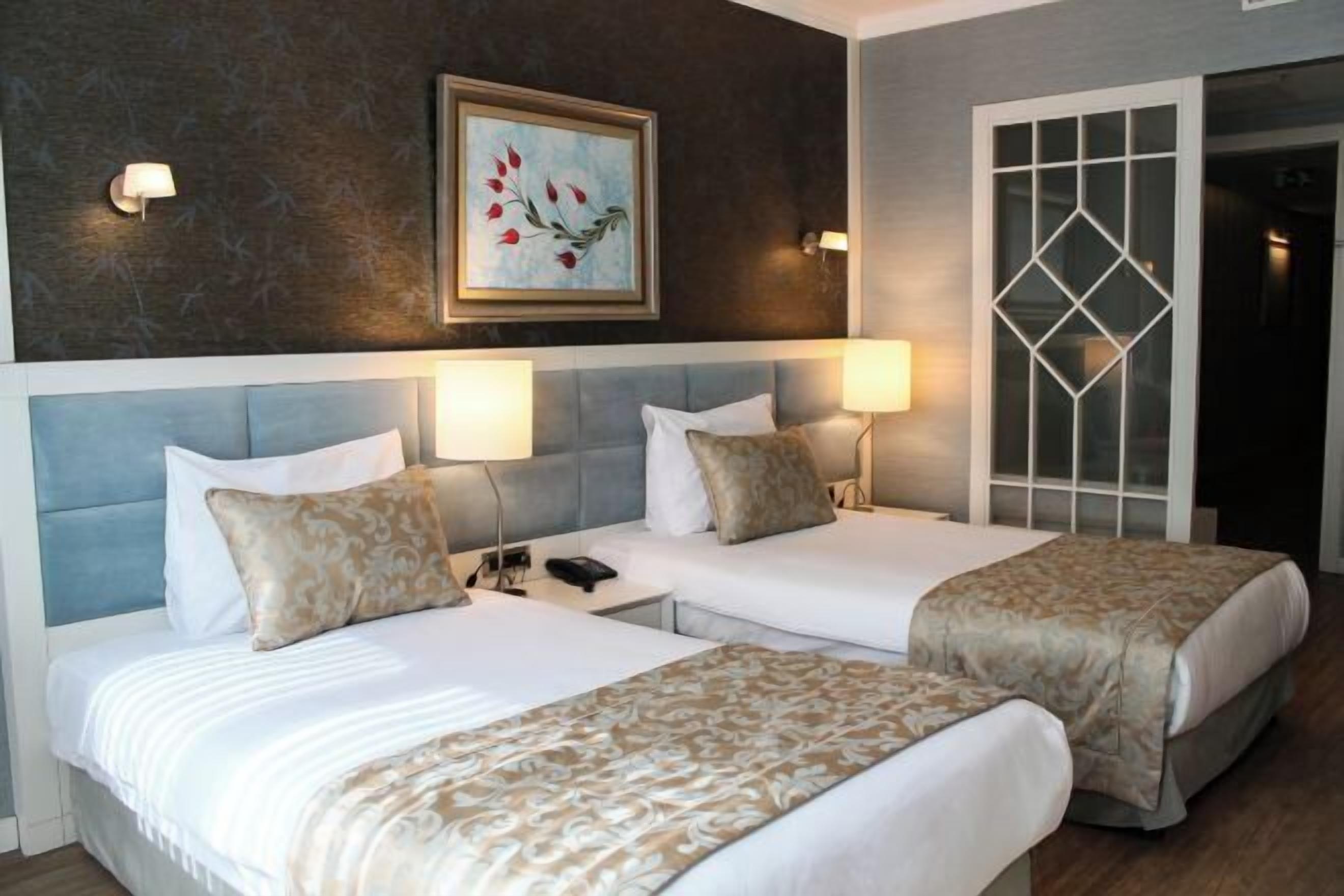 Minibar, in-room safe, individually decorated, blackout drapes