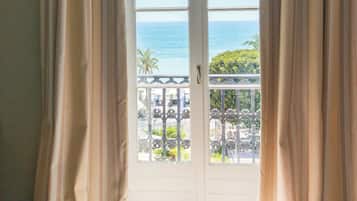 1 bedroom, in-room safe, desk, soundproofing