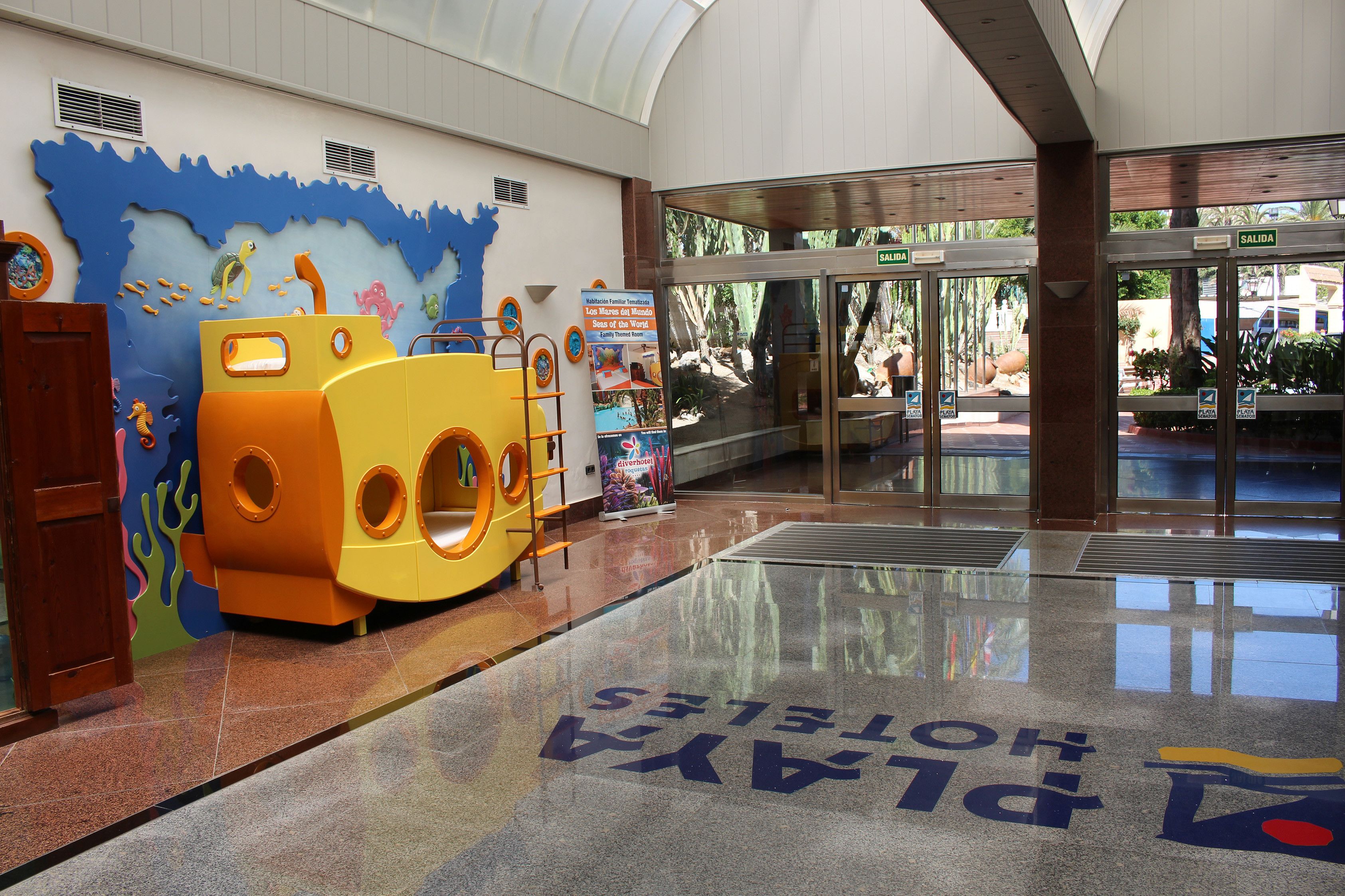 children’s play area – indoor