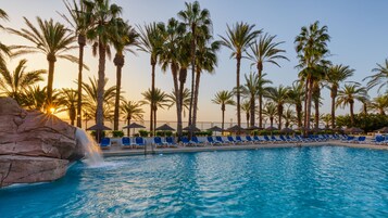 Indoor pool, outdoor pool