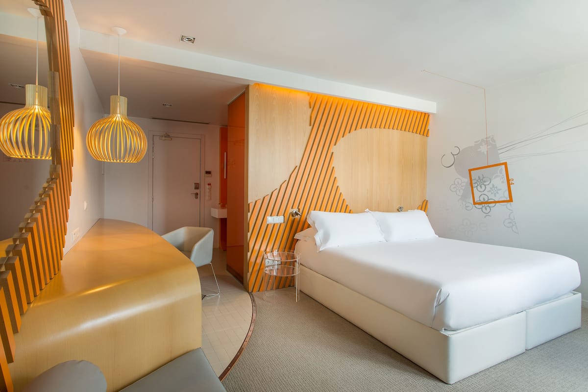 1 bedroom, minibar, in-room safe, desk