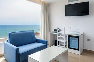 小型套房, 海景 | 迷你吧、隔音、免费 WiFi、床单