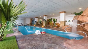 Sauna, hot tub, steam room, Turkish bath, body treatments, hydrotherapy