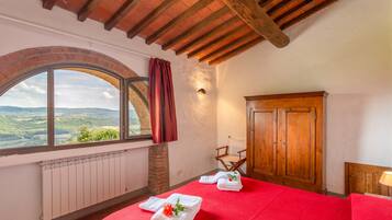 In-room safe, iron/ironing board, free cribs/infant beds, bed sheets