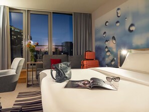 Executive Room, 1 Double Bed with Sofa bed | In-room safe, desk, blackout drapes, free cribs/infant beds