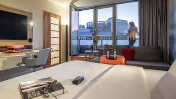 Executive Room, 1 Double Bed with Sofa bed | In-room safe, desk, blackout drapes, free cribs/infant beds