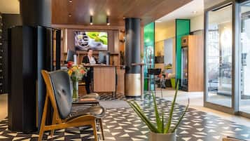 Coin salon dans le hall
