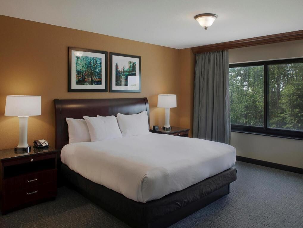 In-room safe, desk, laptop workspace, blackout drapes